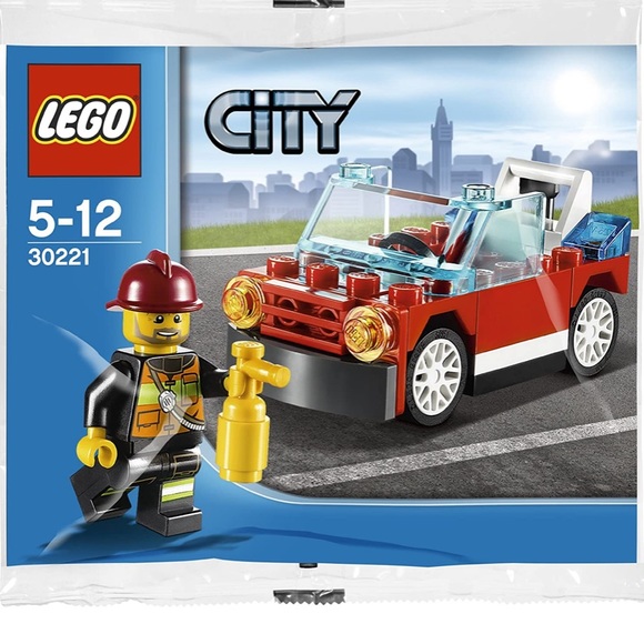 Lego Other - Exclusive 36 piece Fireman/car Set NWT